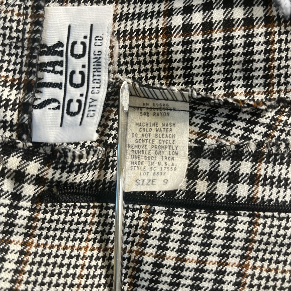 Vintage Black and White pants with Suspenders - Picture 9 of 9